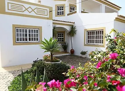 ヴィラ Vila Montejunto アルブフェイラ