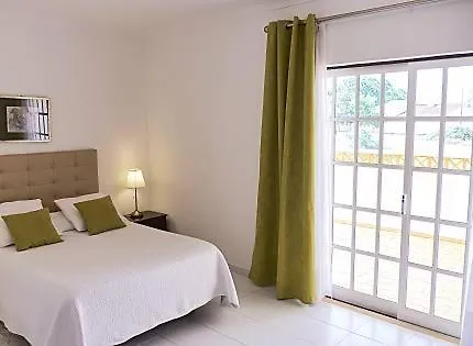 ヴィラ Vila Montejunto アルブフェイラ